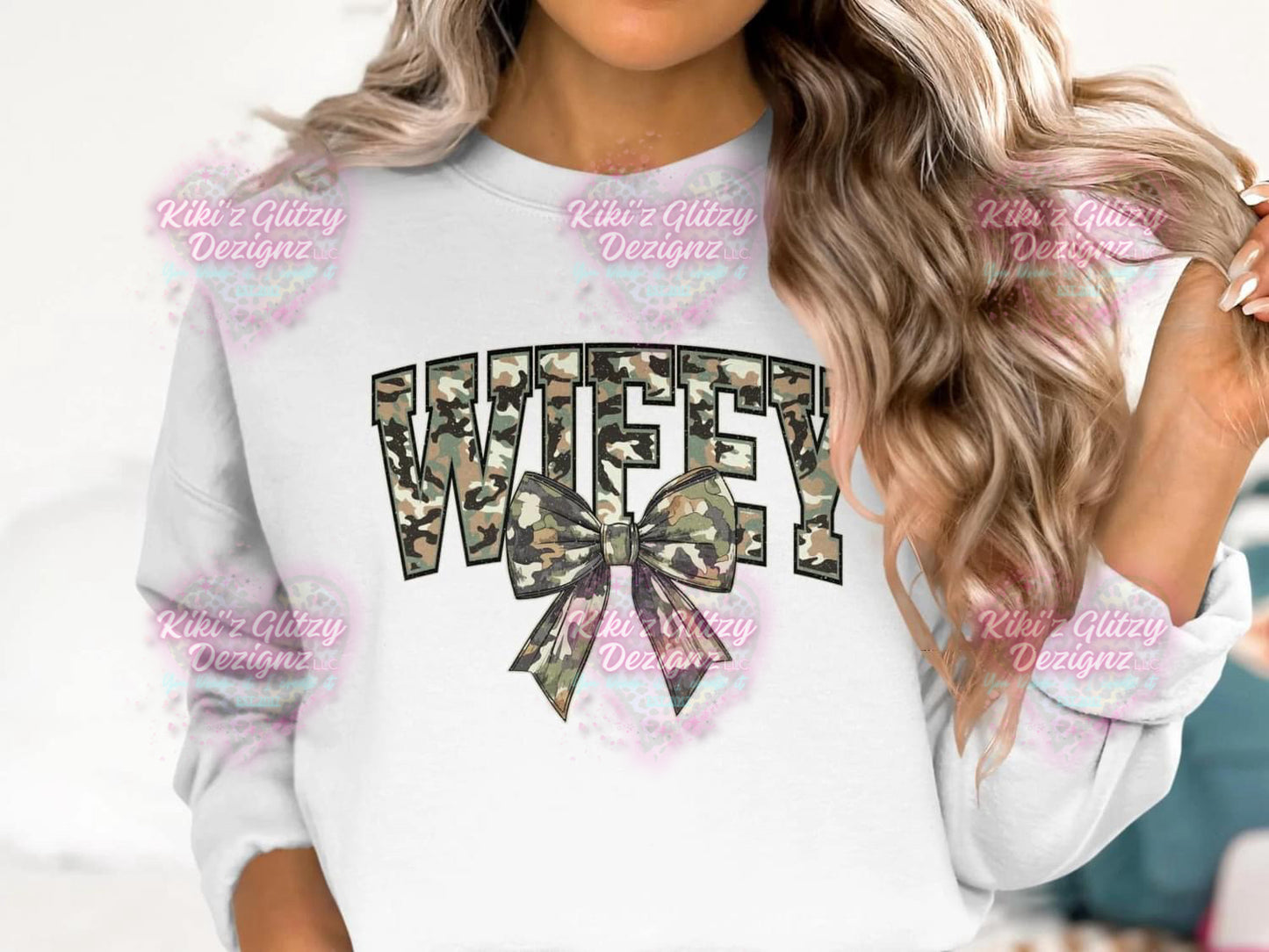 {MTO} Camo Wifey tee